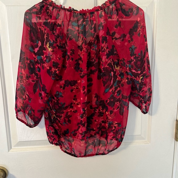 Express Sheer Top - Picture 2 of 3